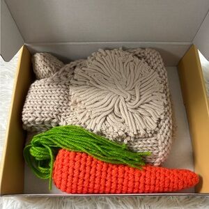 New in box - Bunny set for newborn pictures